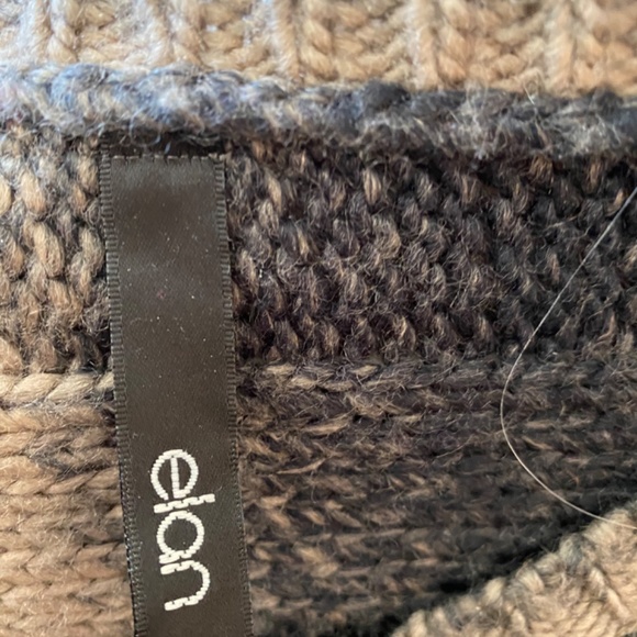 Elan size XL sweater - Picture 10 of 11